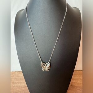 Butterfly Pendant Silver Tone Chain Necklace Classic Fairycore Minimalist